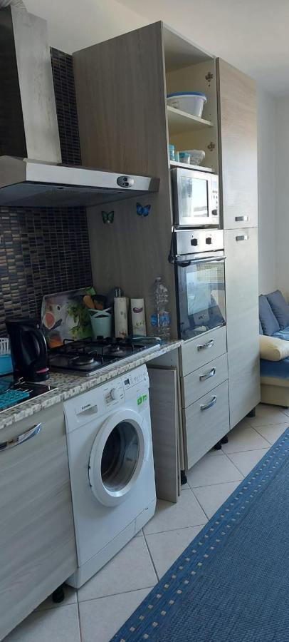 Appartamento In Sottomarina Di คิออกเจีย ภายนอก รูปภาพ